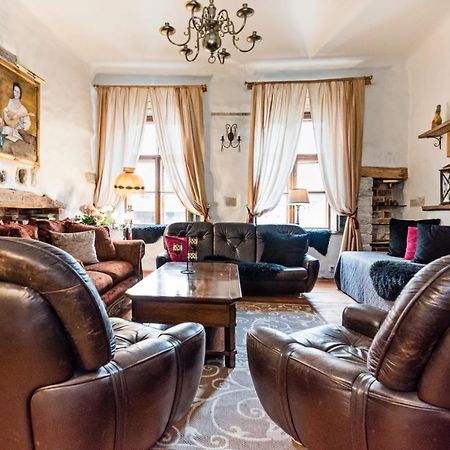 Historical Two-Bedroom Apartment With Sauna, Jacuzzi And Fireplace Tallinn Eksteriør bilde