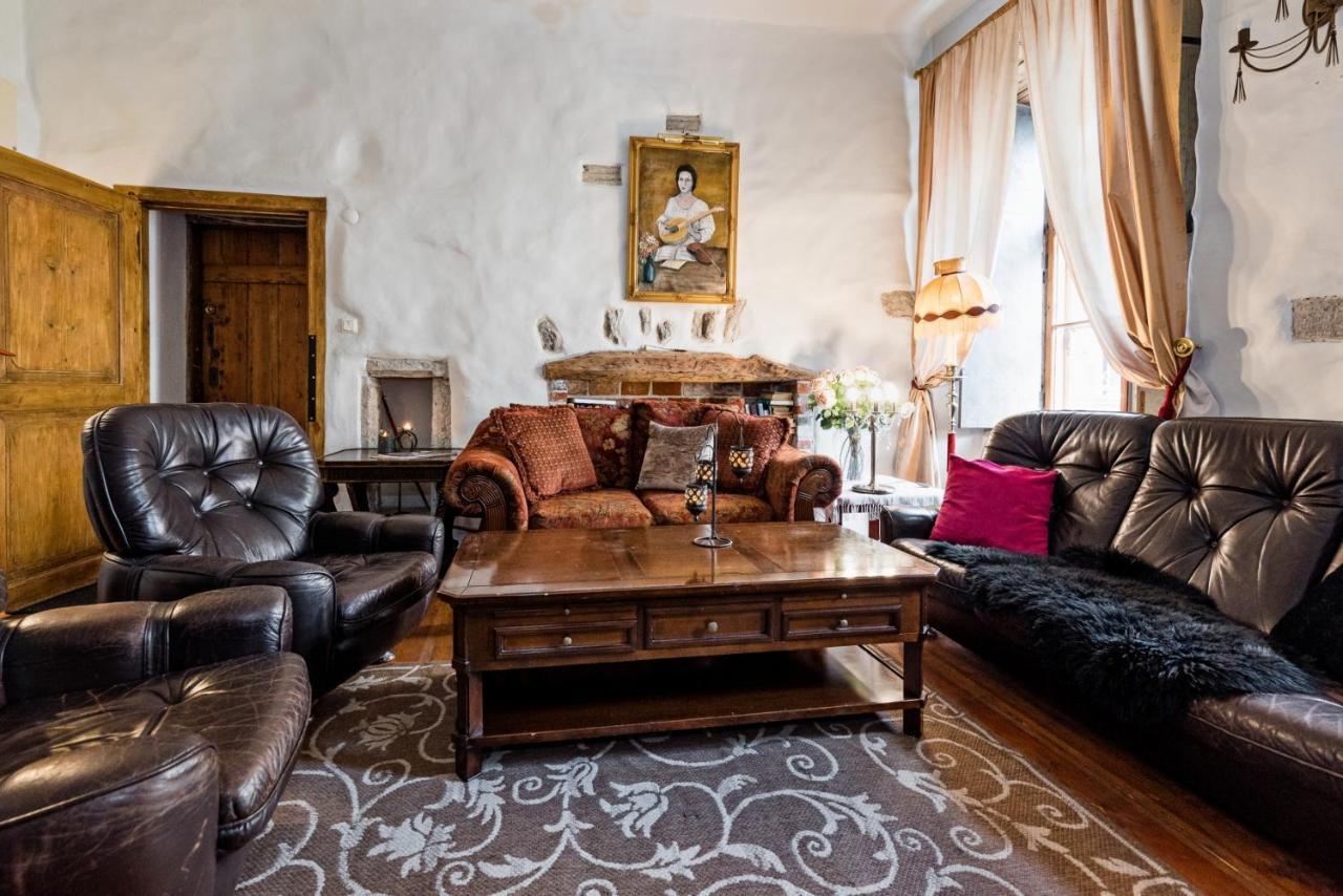 Historical Two-Bedroom Apartment With Sauna, Jacuzzi And Fireplace Tallinn Eksteriør bilde